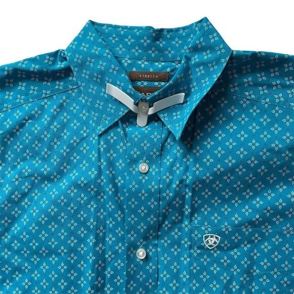 Ariat Men's Classic Fit Geometric Blue Button-Up Shirt Size M - Picture 3 of 6
